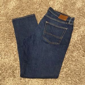 Lucky Brand Dark Wash jeans. 36/32. Excellent condition. No distress.